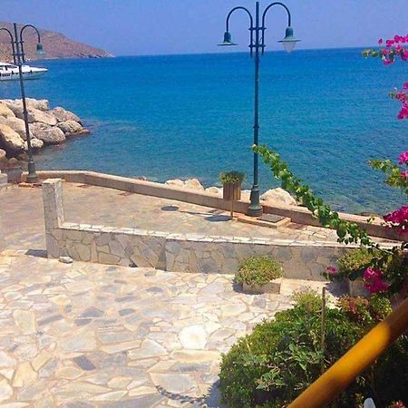 Spiros Apartments Livadia  Exterior foto