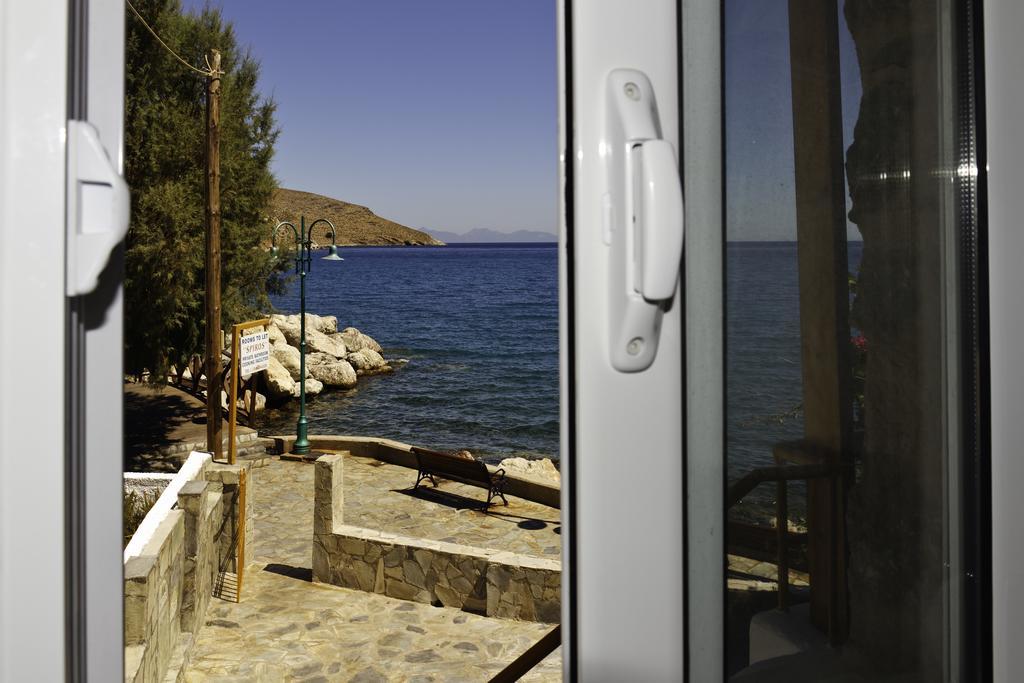 Spiros Apartments Livadia  Exterior foto