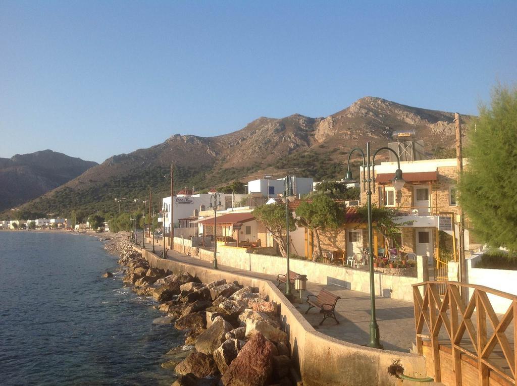 Spiros Apartments Livadia  Exterior foto