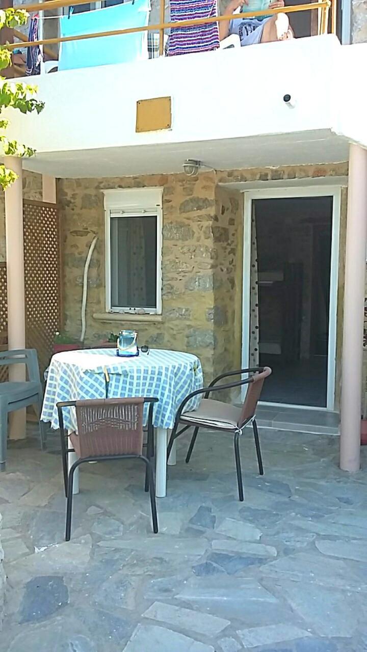 Spiros Apartments Livadia  Exterior foto